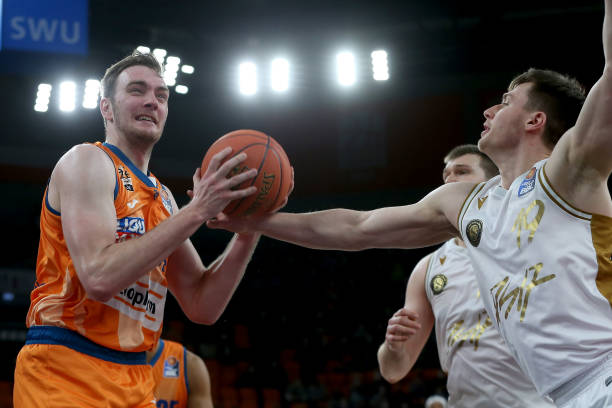 的避风港 的避风港