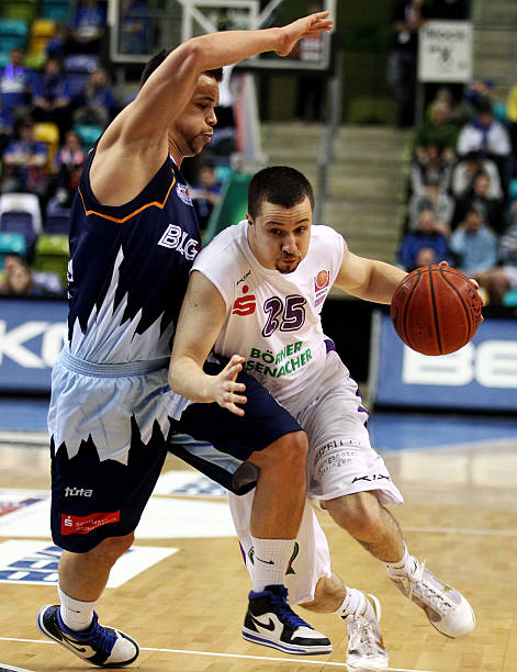 他转会至英 他转会至英