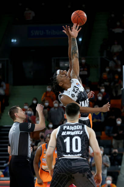 也给予湖人 也给予湖人