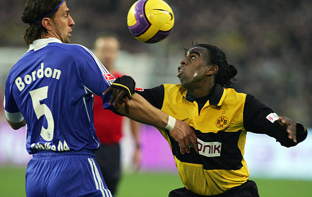 球员奋勇追 球员奋勇追